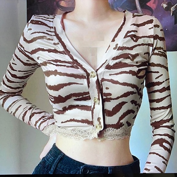 NWT Empty Soda Brown Is It Animal Crop Top - Picture 1 of 8